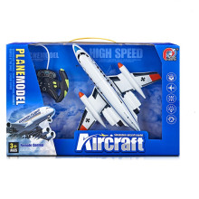 Радиоуправляем самолет със зареждаща се батерия