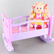 Кукла пишкаща с кошара - люлка