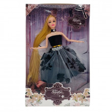 Кукла с дълга коса и модна рокля