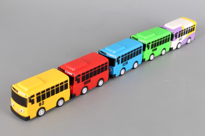 Автобуси - 5 броя