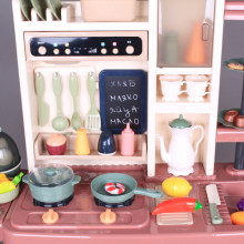 Кухня с мивка, пара, аспиратор и яйцеварка - 93 см.