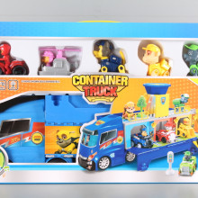 Камион транспортер с герои