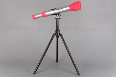 Телескоп с триножник