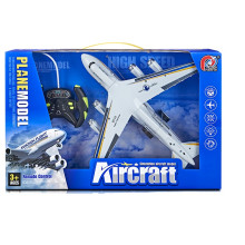 Радиоуправляем самолет със зареждаща се батерия