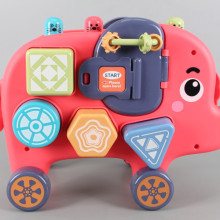 Слонче със забавни дейности