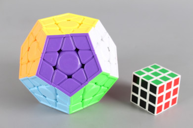 Додекаедър и куб