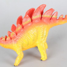 Динозавър с реалистични звуци