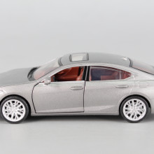 Метална кола LEXUS ES300H 1:35