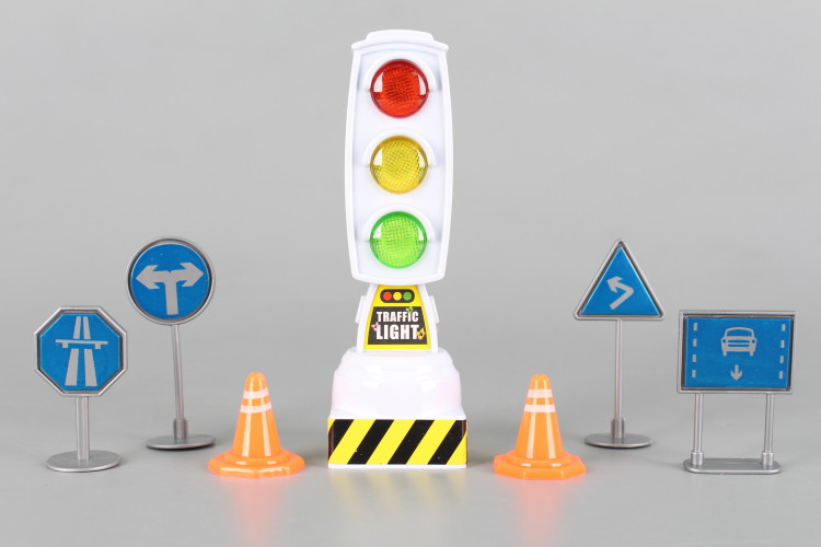 Светофар и пътни знаци