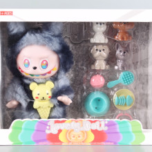 Плюшена кукла с аксесоари - музика и светлина