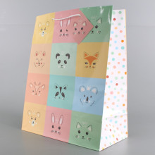 Подаръчна торбичка-бебешка 17 * 10 * 22 см