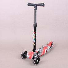 Тротинетка с 3 светещи колела