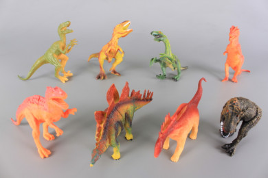 Комплект динозаври