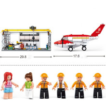 Конструктор Самолет и ремонтен хангар 