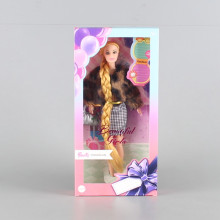 Кукла с дълга плитка