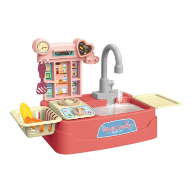 Кухня с мивка с течаща вода