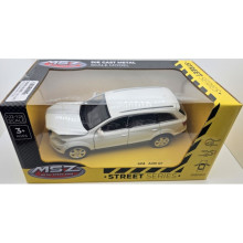 Метална кола AUDI Q7 - 1:24