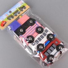 Локомотив и три вагона дървени