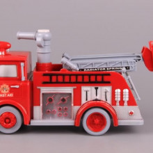 Пожарна кола със сапунени балончета
