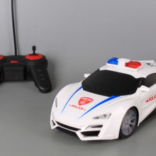 Радиоуправляема полицейска кола със звукови и светлинни ефекти