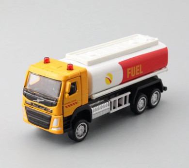 Метален камион VOLVO Бензиновоз - 1:72