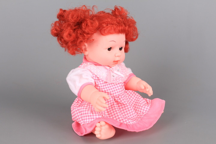 Кукла с различни звуци и докторски принадлежности