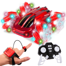 Кола Каскадьор с дистанционно за ръка и радиоуправление