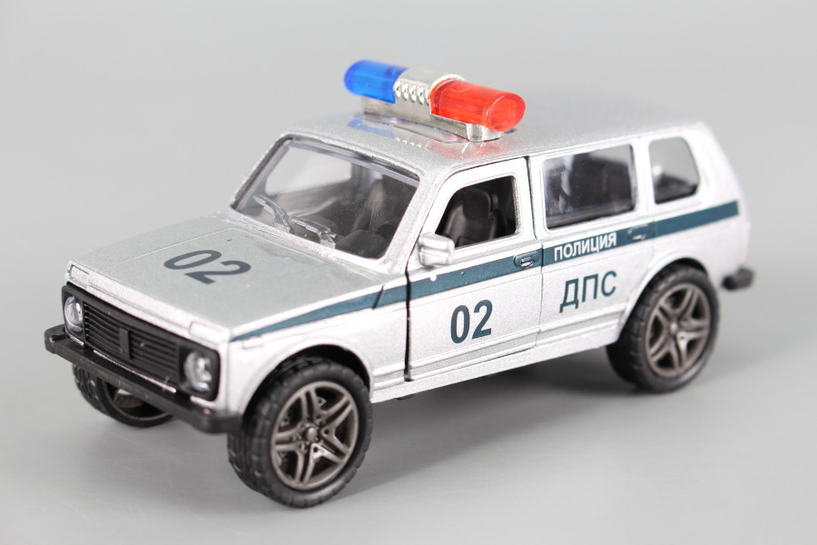 Метална кола Пожарна / Полиция - PULL BACK