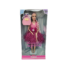 Кукла с модерен тоалет